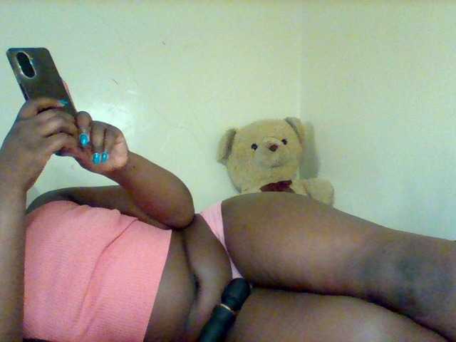 Sexxy-slim-honey Live Cam on BongaCams