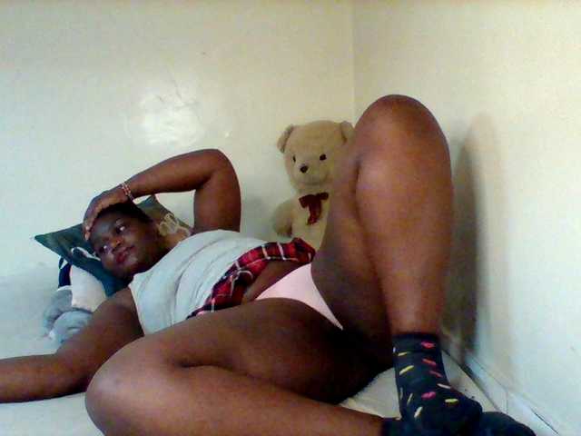 Sexxy-slim-honey live cam on BongaCams