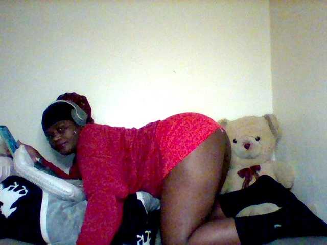 Sexxy-slim-honey webcam bongacams model stream image