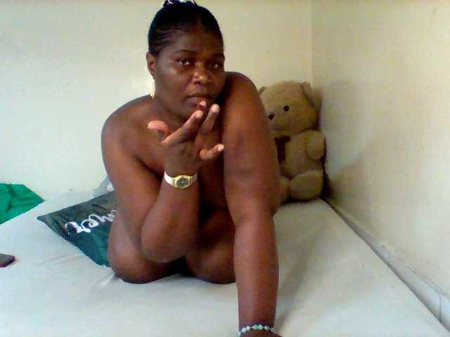 Sexxy-slim-honey