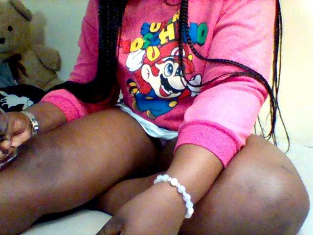 Sexxy-slim-honey live cam on BongaCams