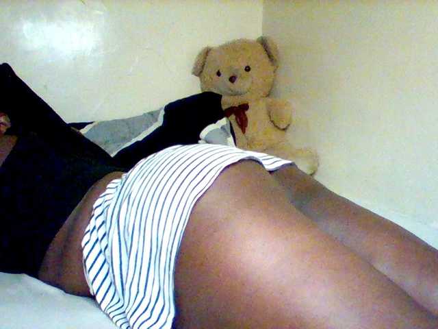 Sexxy-slim-honey live cam on UnifiedCams