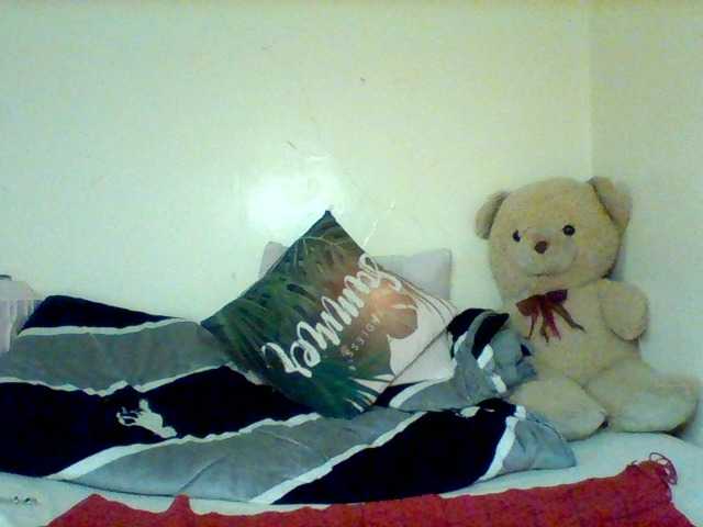 Sexxy-slim-honey webcam bongacams model stream image