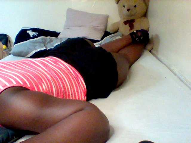 Sexxy-slim-honey live cam preview