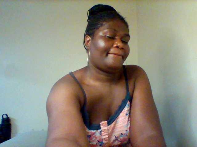 Sexxy-slim-honey live cam on BongaCams