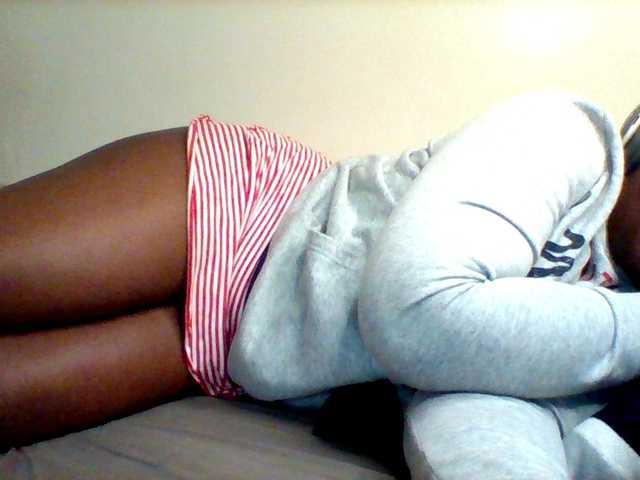 Sexxy-slim-honey live webcam show