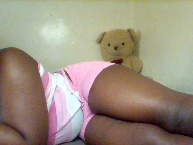 Sexxy-slim-honey live cam on BongaCams