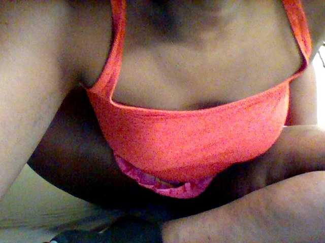 Sexxy-slim-honey live cam on BongaCams