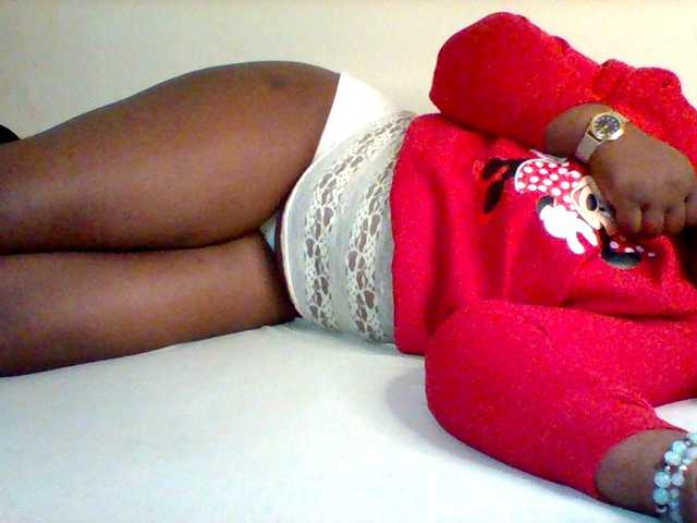 Sexxy-slim-honey live cam on BongaCams
