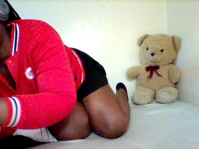 Sexxy-slim-honey live cam on BongaCams