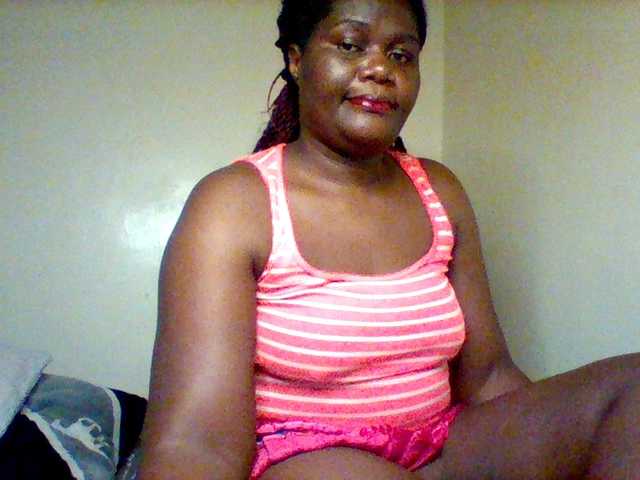 Sexxy-slim-honey live cam on BongaCams