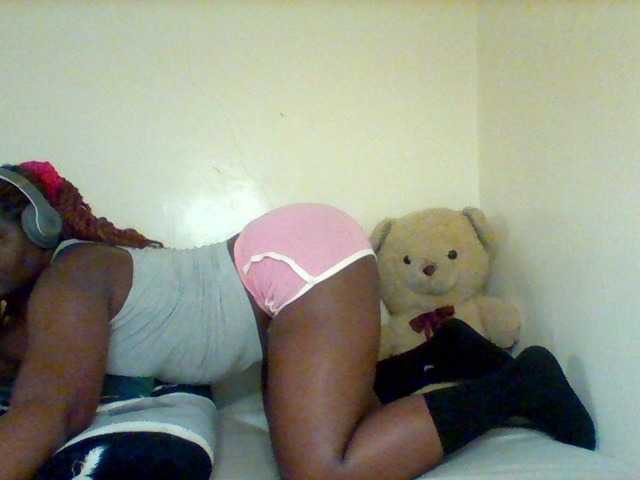 Sexxy-slim-honey live cam on BongaCams