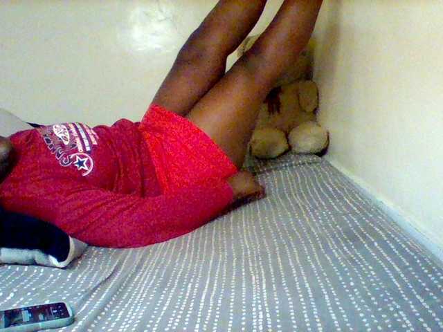 Sexxy-slim-honey live cam on BongaCams