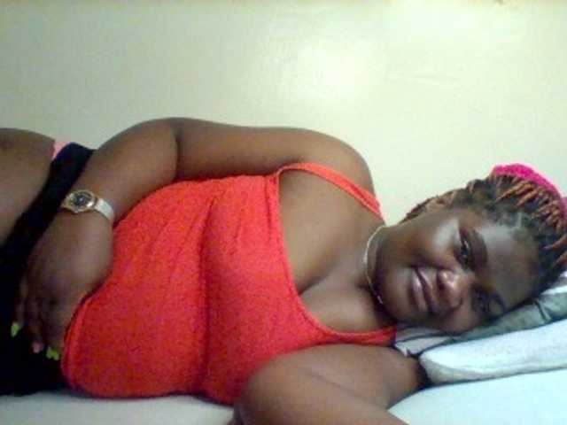 Sexxy-slim-honey live cam on BongaCams