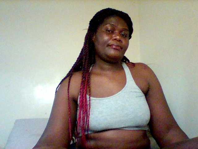 Sexxy-slim-honey live cam on BongaCams