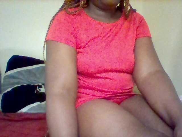 Sexxy-slim-honey live cam on BongaCams