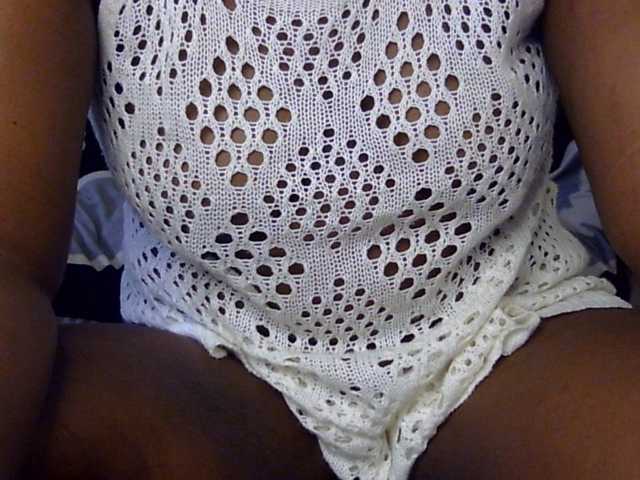 Sexxy-slim-honey live cam preview
