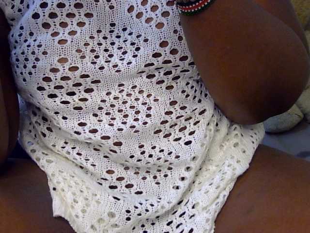 Sexxy-slim-honey live cam preview