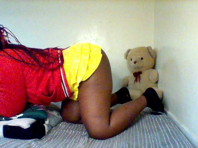 Sexxy-slim-honey live cam on BongaCams