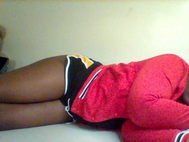 Sexxy-slim-honey live cam on BongaCams