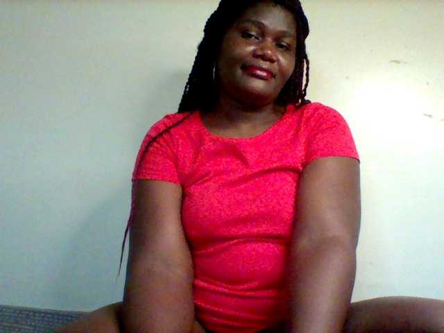 Sexxy-slim-honey live cam on BongaCams