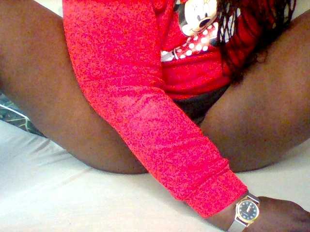 Sexxy-slim-honey live cam on BongaCams