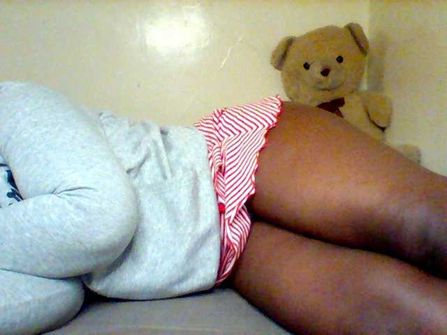 Sexxy-slim-honey live webcam show