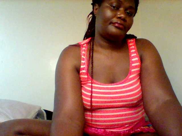 Sexxy-slim-honey live cam on BongaCams