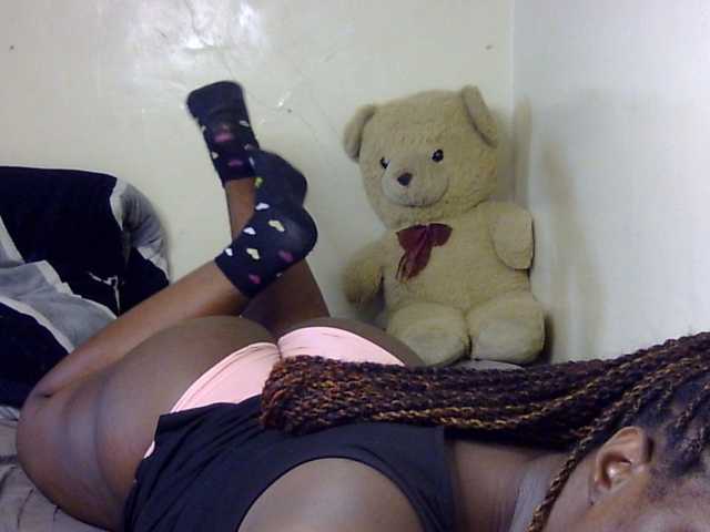 Sexxy-slim-honey live cam on BongaCams