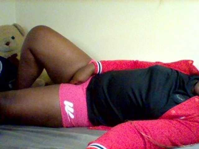 Sexxy-slim-honey live cam on BongaCams