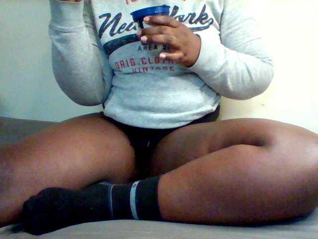 Sexxy-slim-honey live cam on BongaCams