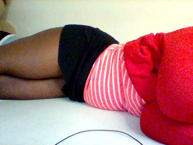 Sexxy-slim-honey live cam on BongaCams