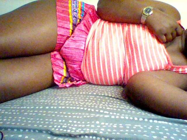 Sexxy-slim-honey live cam on BongaCams