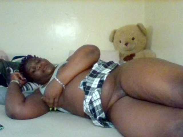 Sexxy-slim-honey live cam on BongaCams