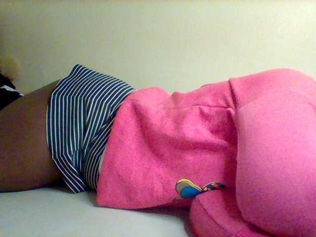 Sexxy-slim-honey live cam on UnifiedCams