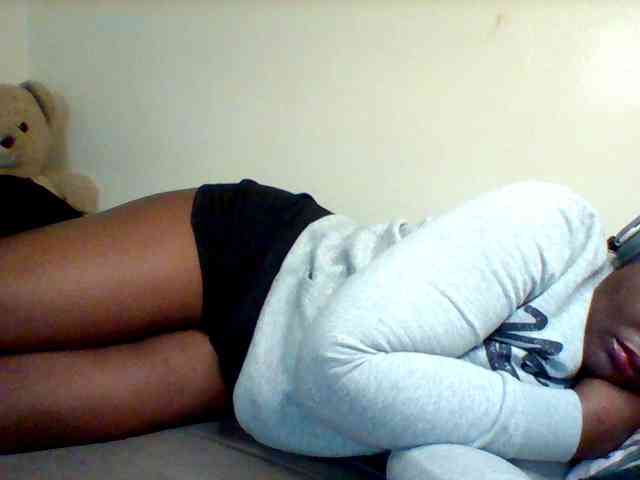 Sexxy-slim-honey webcam