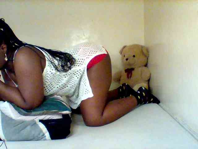 Sexxy-slim-honey webcam