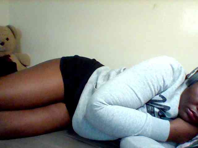 Sexxy-slim-honey webcam