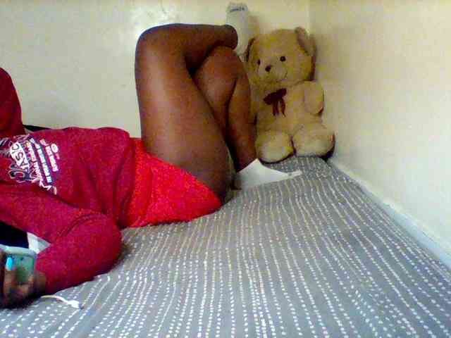 Sexxy-slim-honey webcam