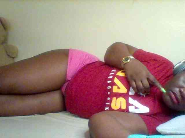 Sexxy-slim-honey webcam