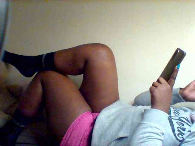 Sexxy-slim-honey webcam