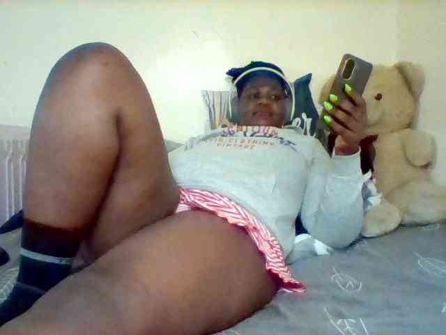 Sexxy-slim-honey webcam