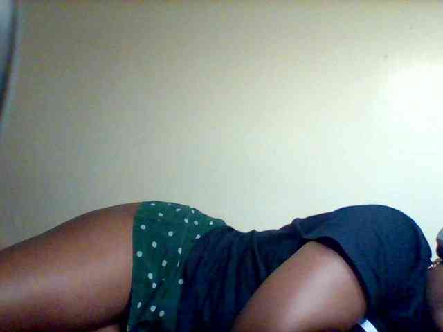 Sexxy-slim-honey webcam