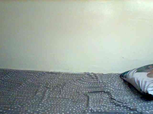 Sexxy-slim-honey webcam