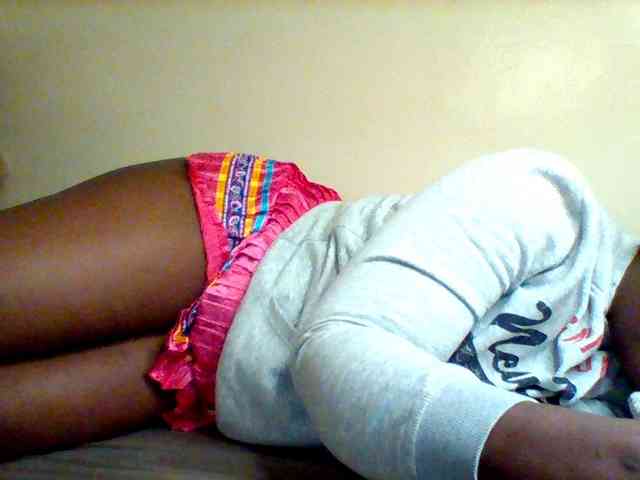 Sexxy-slim-honey webcam