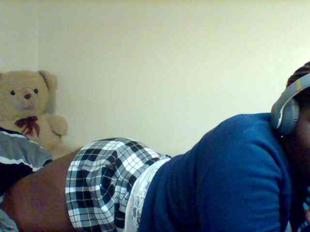 Sexxy-slim-honey webcam