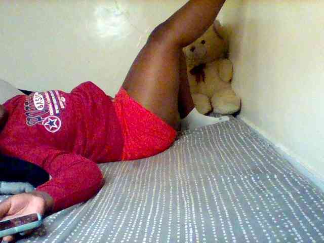 Sexxy-slim-honey webcam