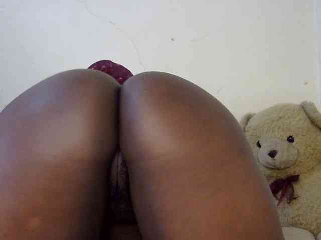 Sexxy-slim-honey webcam