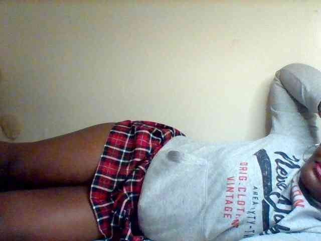 Sexxy-slim-honey webcam
