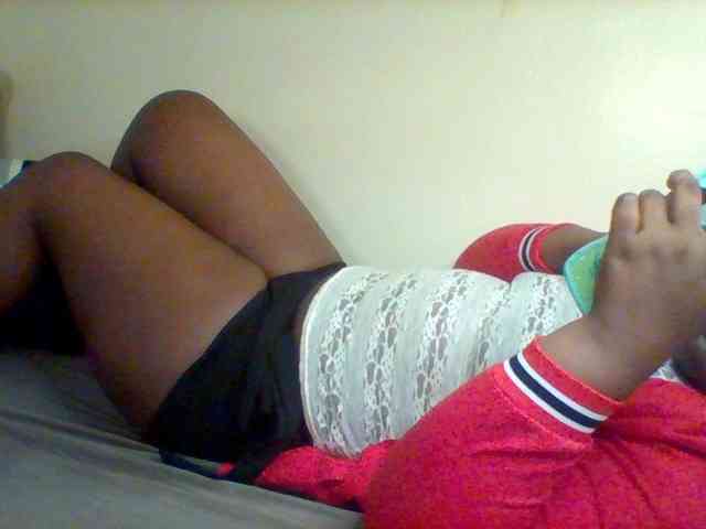 Sexxy-slim-honey webcam